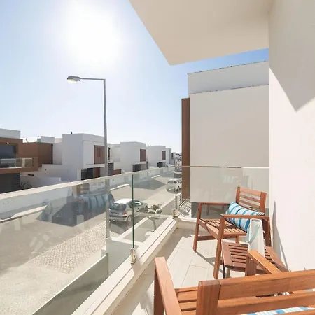 Villa Atlântico - By Sch *