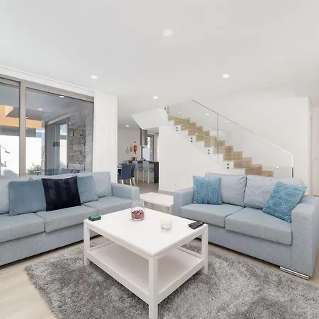 Atlântico - By Sch Villa Salir de Porto